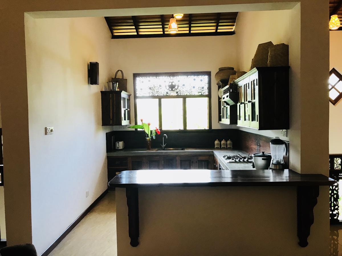 Neli Guests House Hotel Unawatuna Exterior photo
